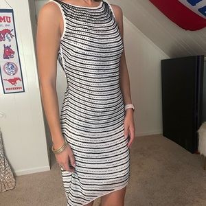 Black and white beaded cocktail dress Aidan Mattox size 2